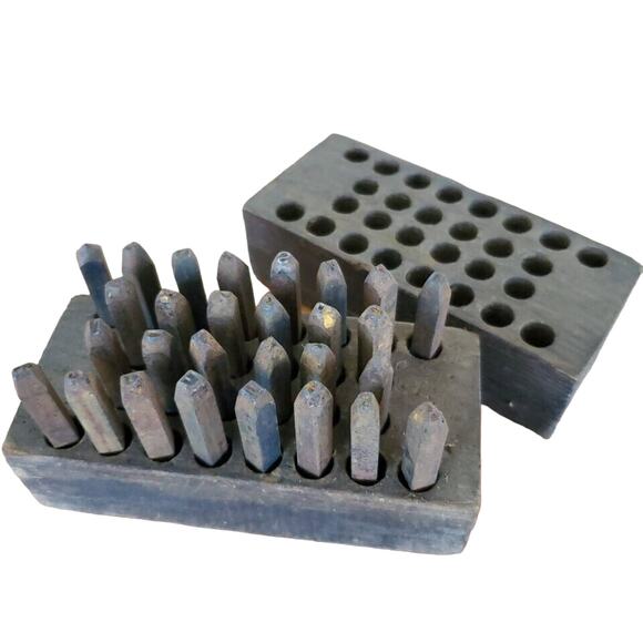 Vintage machinist metal stamp steel die punch alphabet in wooden case - Picture 1 of 7